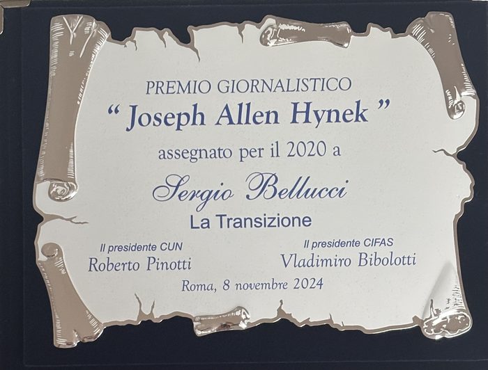 Targa del Premio giornalistico Joseph Allen Hynek, assegnato per il 2020 a Sergio Bellucci per "La Transizione", Roma 8 novembre 2024